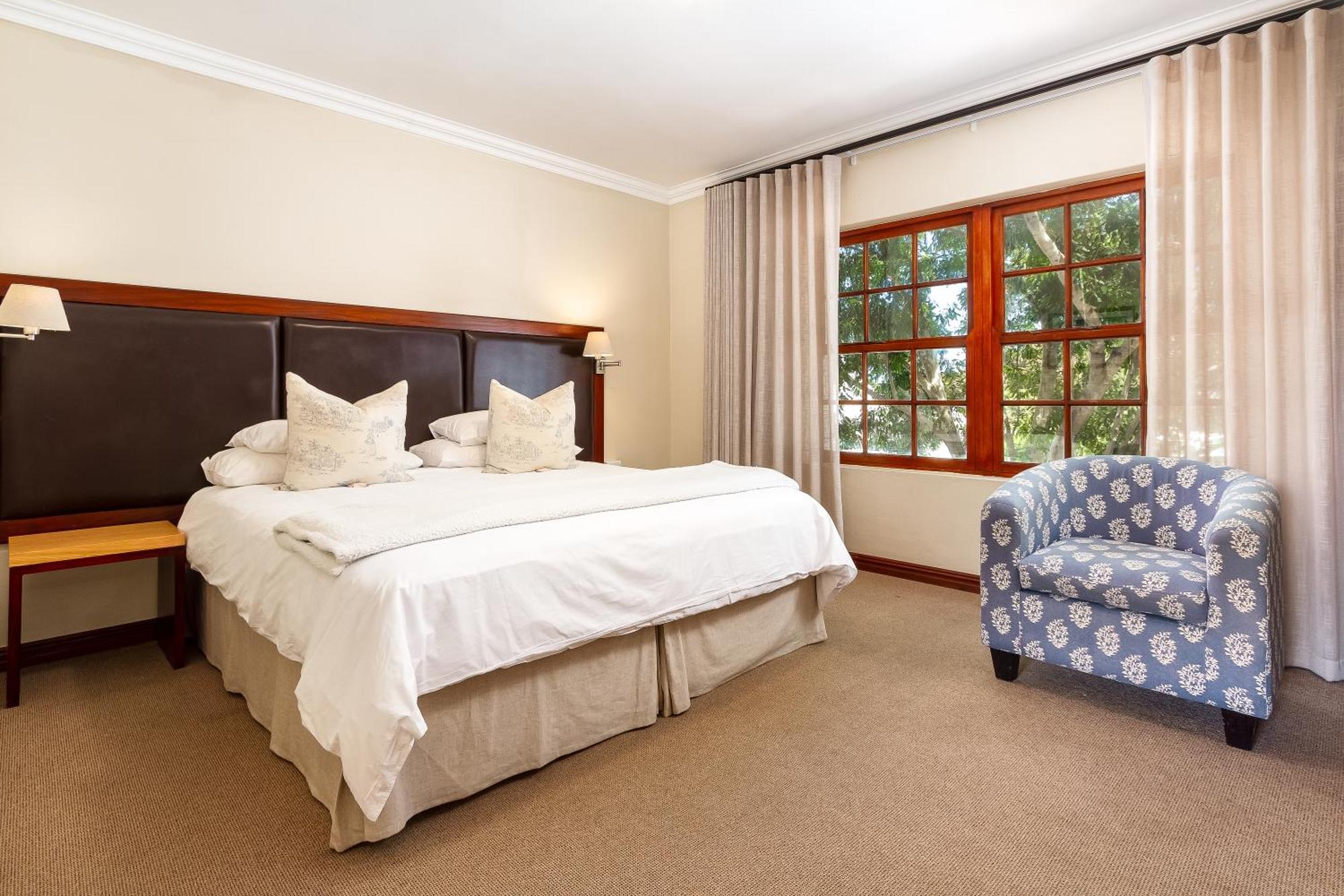 Noordhoek Village Hotel Екстер'єр фото